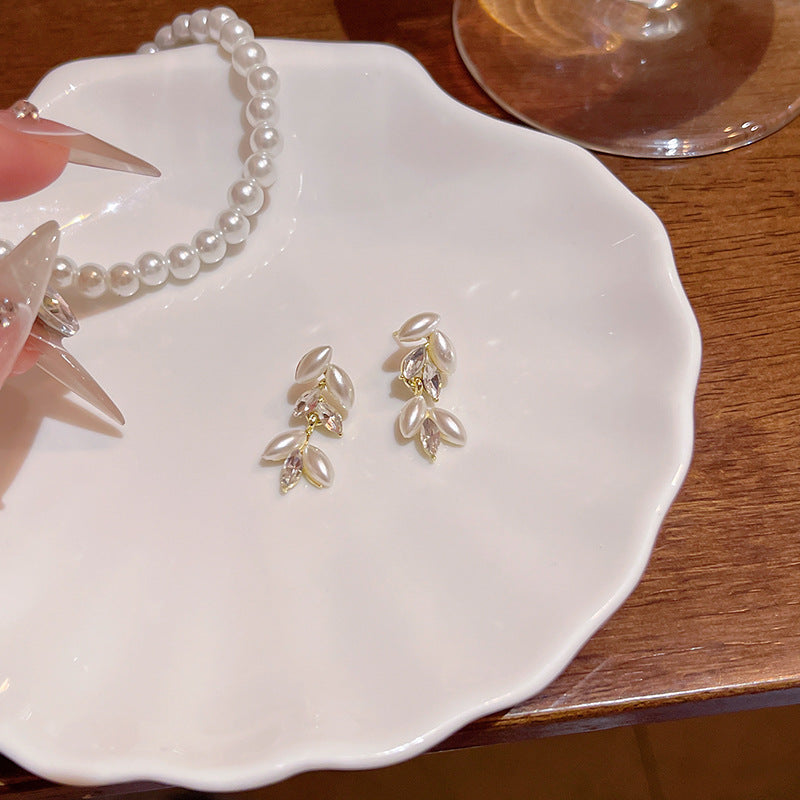 Women's Luxury Minority High-grade Zircon Tassel Wheat Elegant Temperamental Earrings
