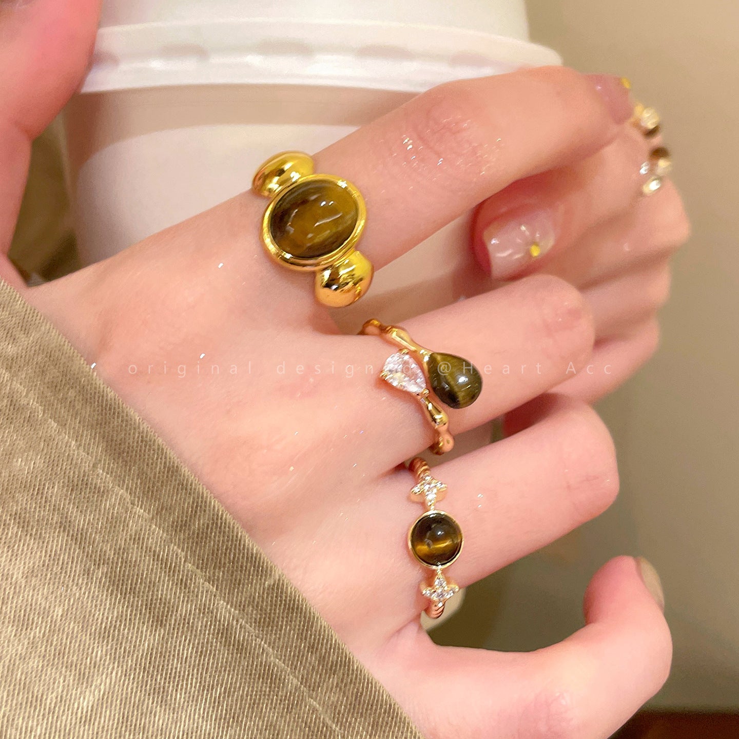 Vintage Gold Tigereye Light Luxury High Sense Opening Design Index Rings