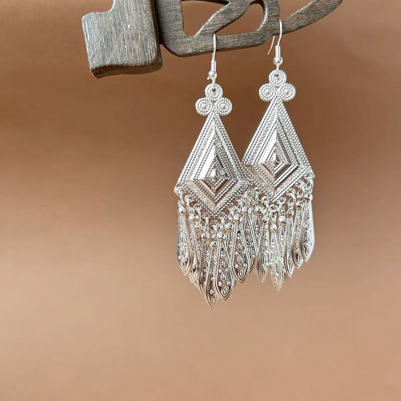 Sier Ethnic Style Peacock Retro Ear Hook Vintage Scenic Spot Earrings