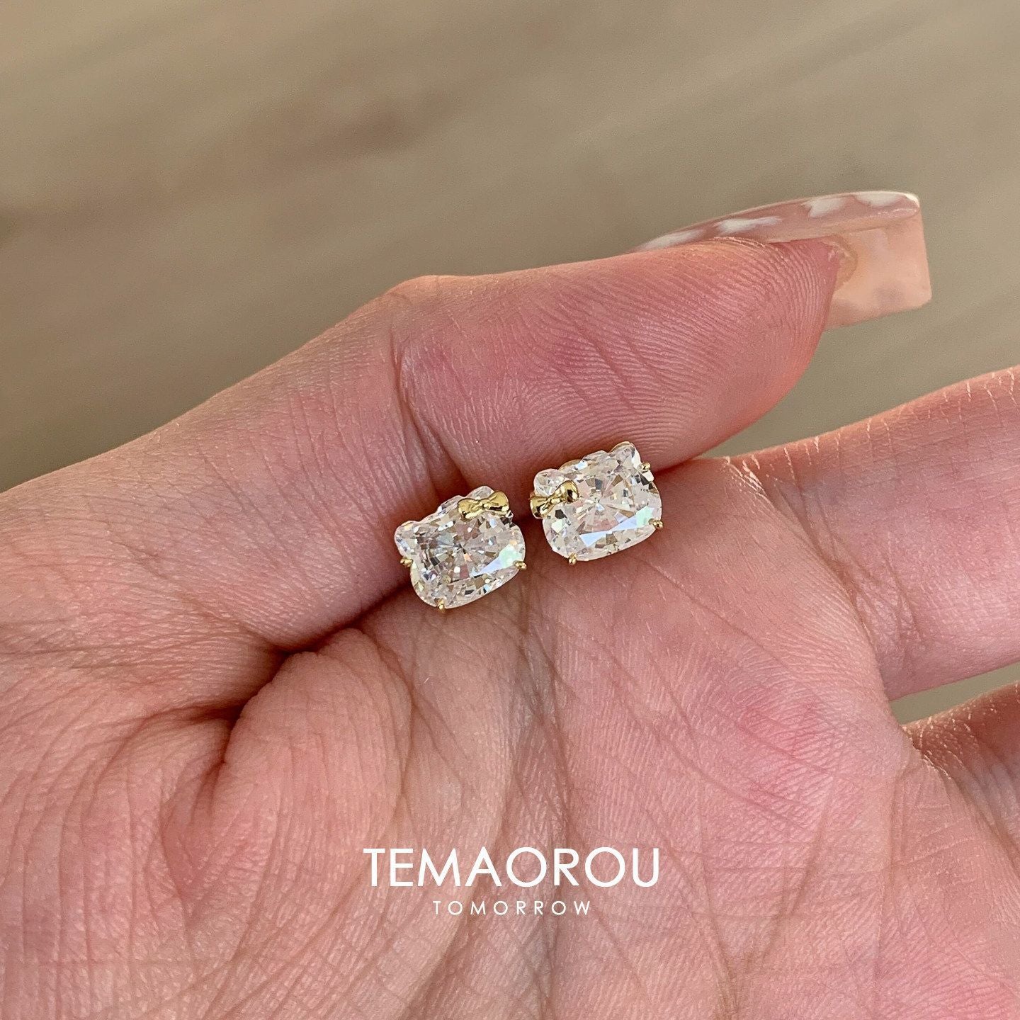 Rhinestone Cat Sweet Niche Before Sleep Ear Stud Earrings