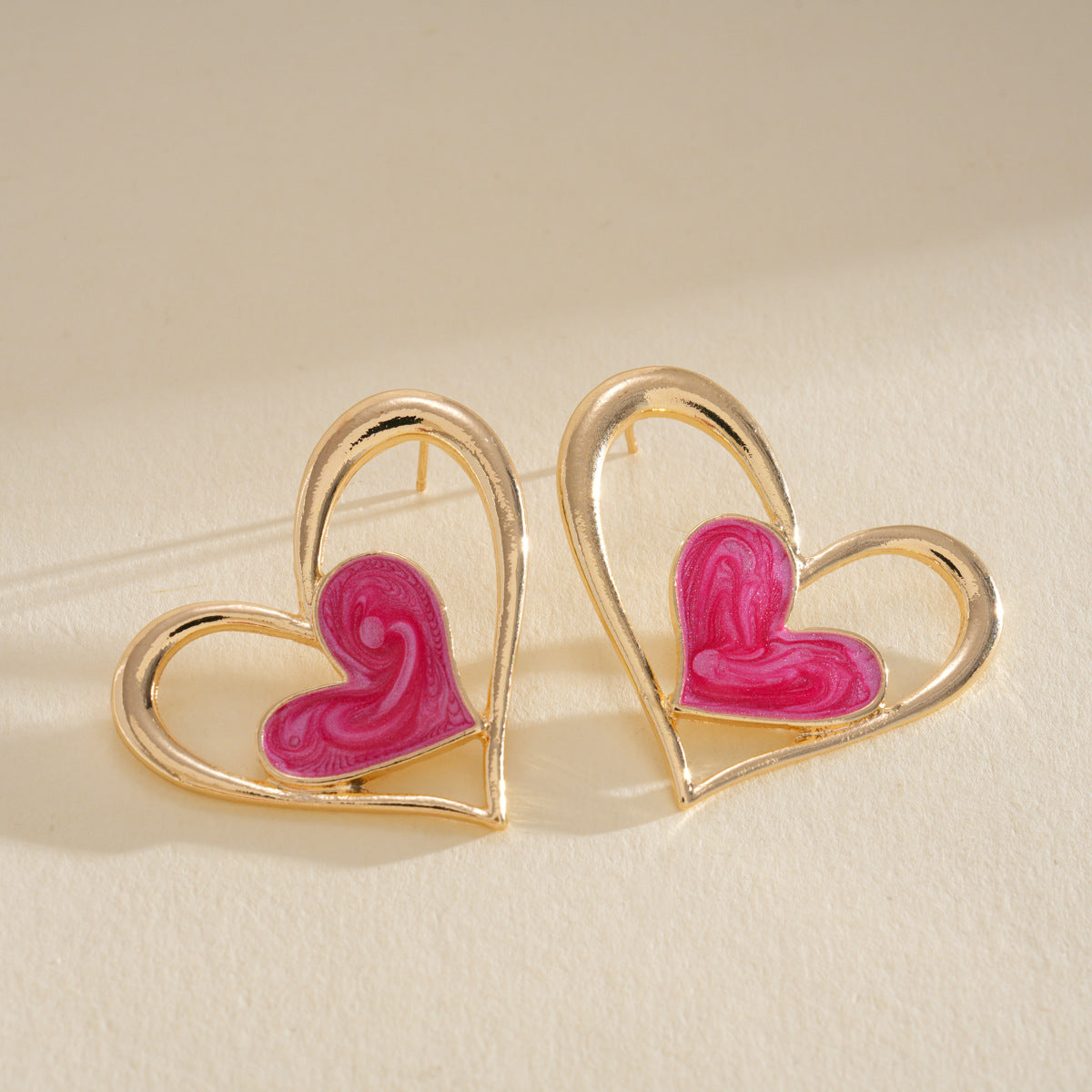 Geometric Cut Heart-shaped Oval Irregular Design Versatile Light Stud Earrings