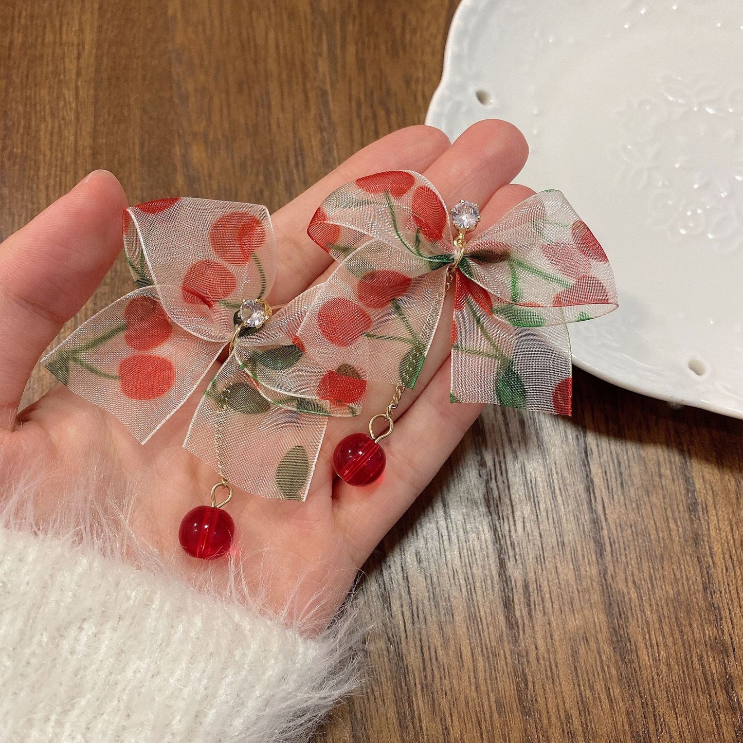 Sier Needle Cherry Red Mesh Bow Ball Pendants