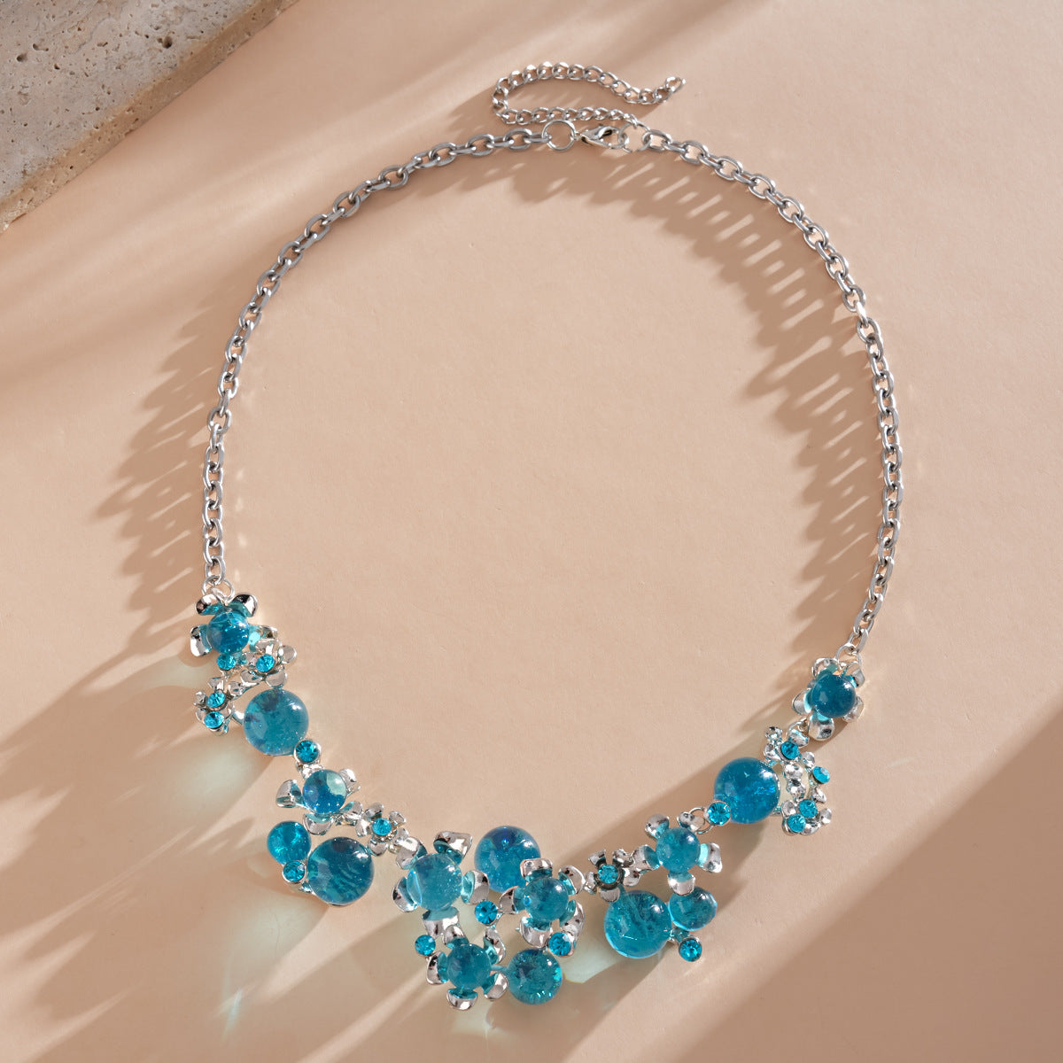 Round Flower Personalized Unique Clavicle Chain Retro Minority High Necklace