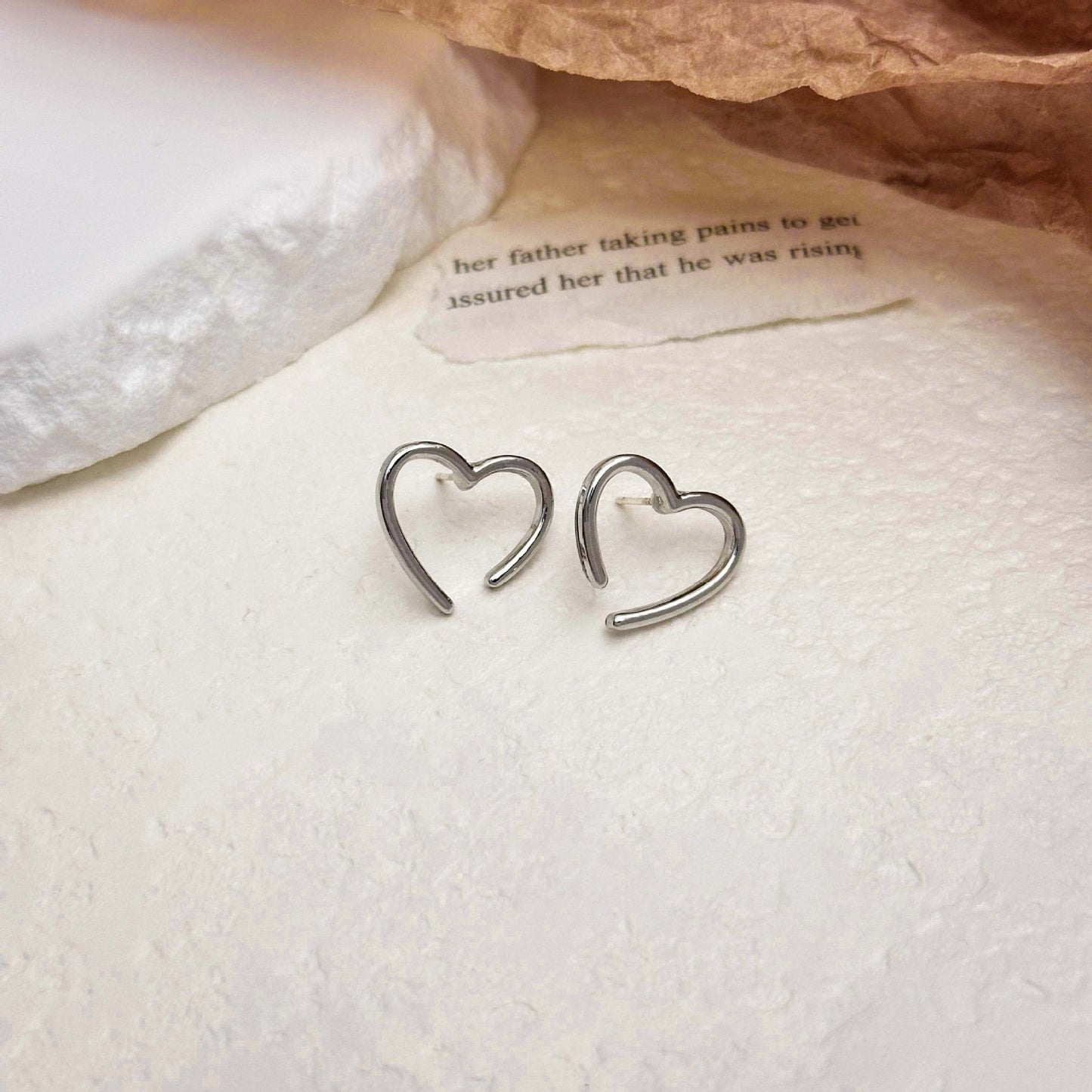 Fashionable Metal Texture Light Luxury Simple Earrings