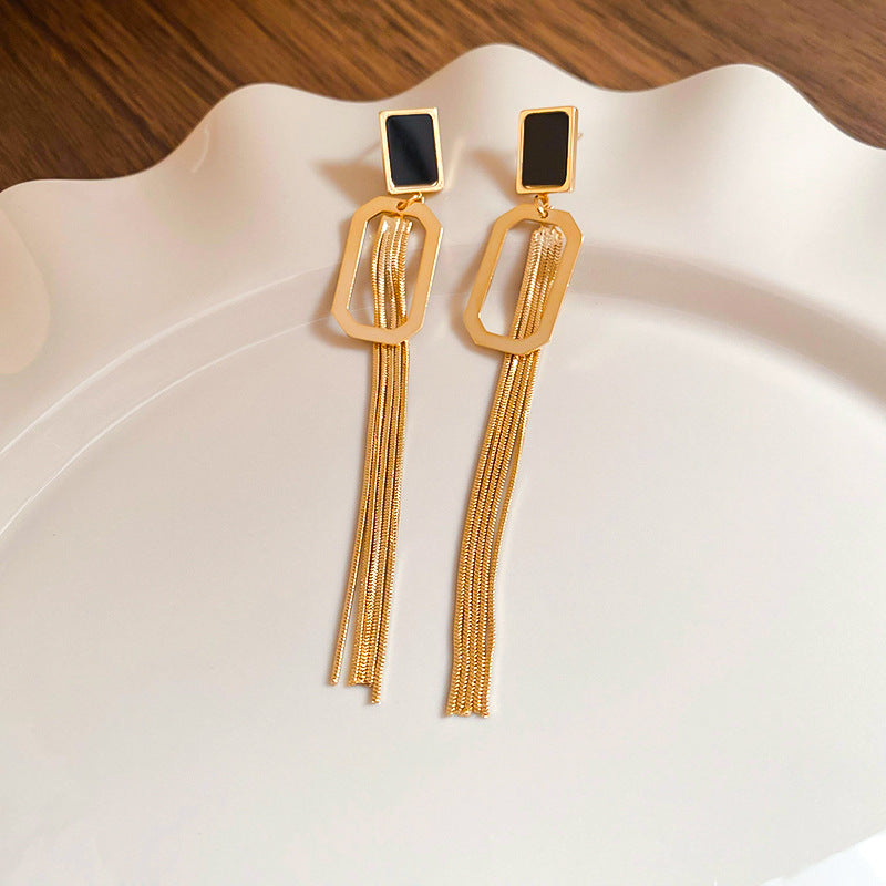 Cheese Pleated Fashionable Casual Style Ear Hook Earrings