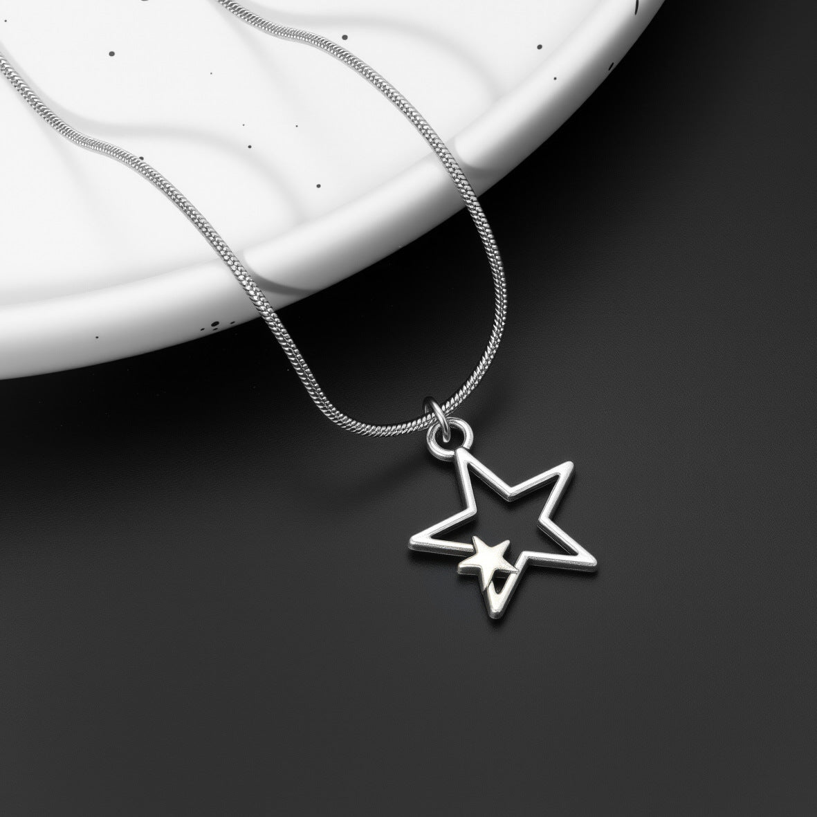 Chain Light Luxury Personalized Niche Design Necklaces