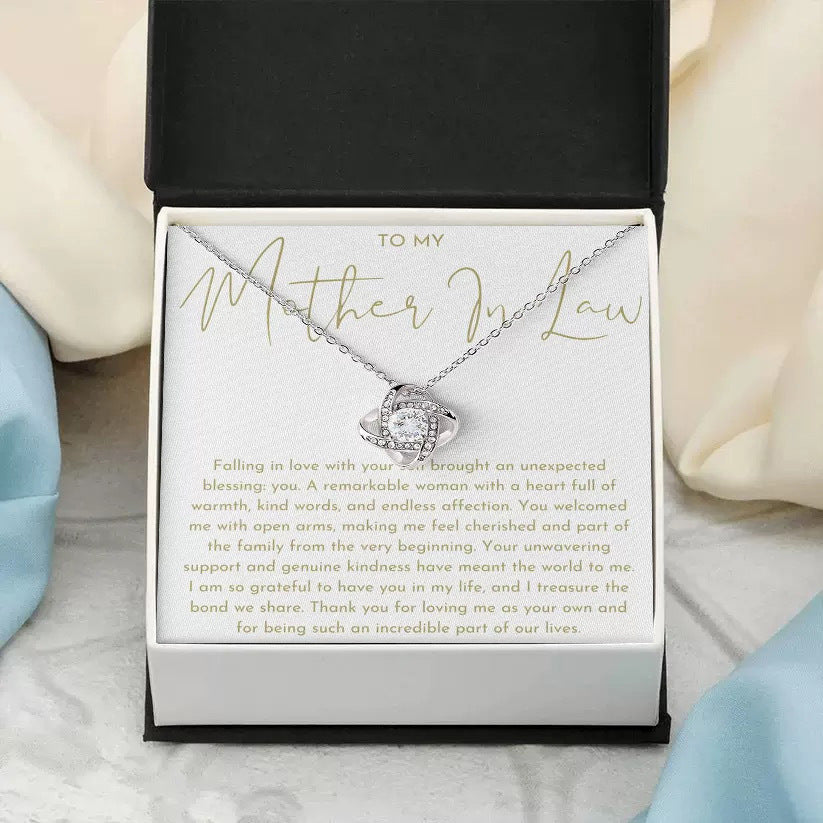 Four-leaf Clover Clavicle Chain Gift Hollow Necklace