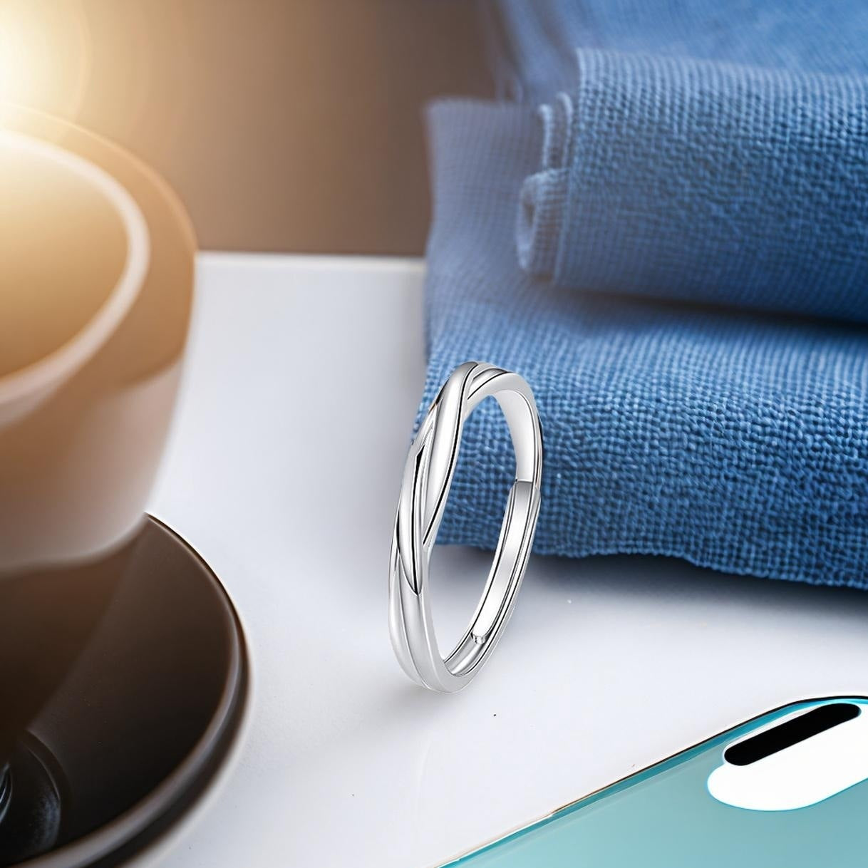 Women's & Men's Mobius Strip Couple Advanced Sense Gold-plated Open Adjustable Rings