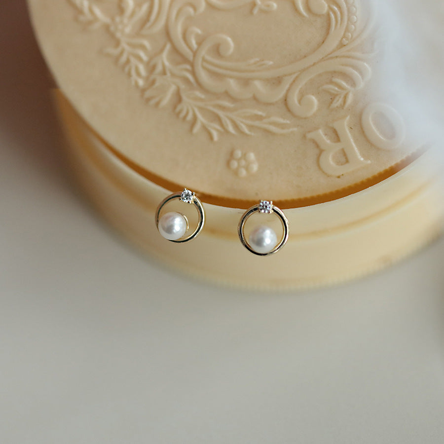 Pearl Shell Zirconium Diamond Small Circle Daily Rings