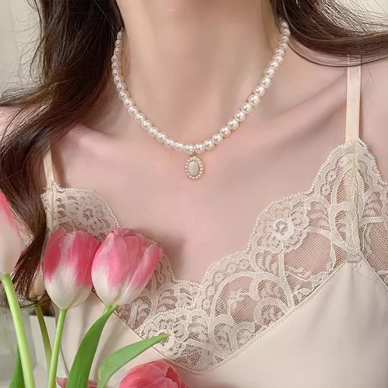 Retro Pearl Female Niche High Sense Necklaces