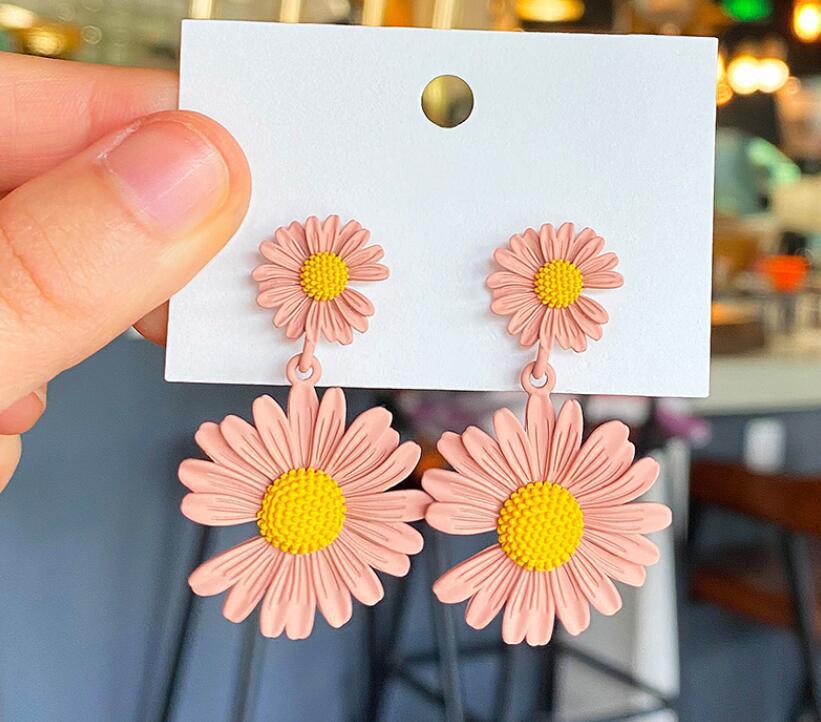 Women's Needle Little Daisy Flower For Temperamental Fairy Stud Earrings