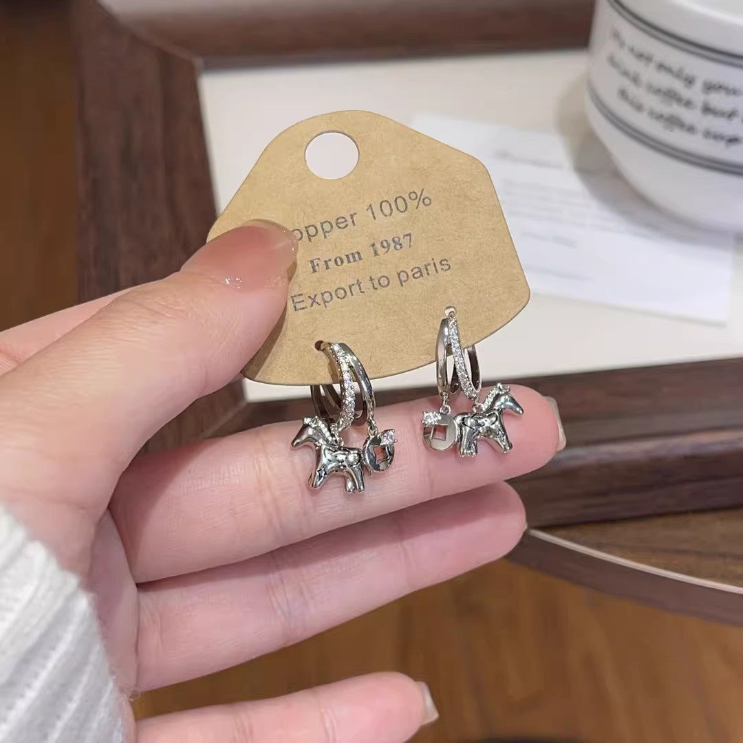 Fashionable Double Layer Hollow Zircon Circle Ear Buckle