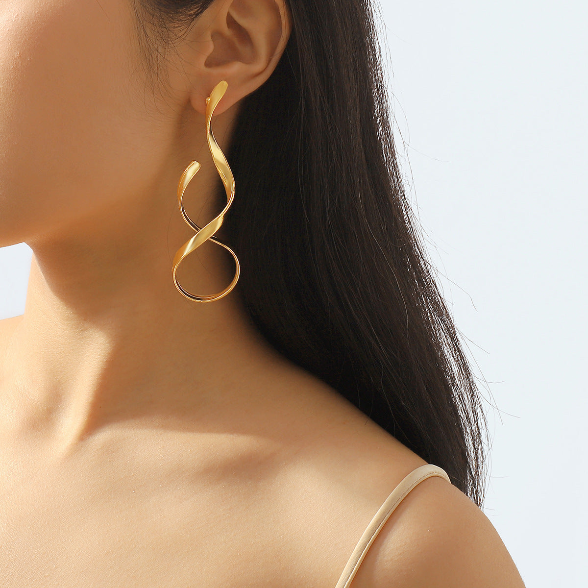 Women's Simple Geometric Surrounding Personality Asymmetric Exaggerated Rings
