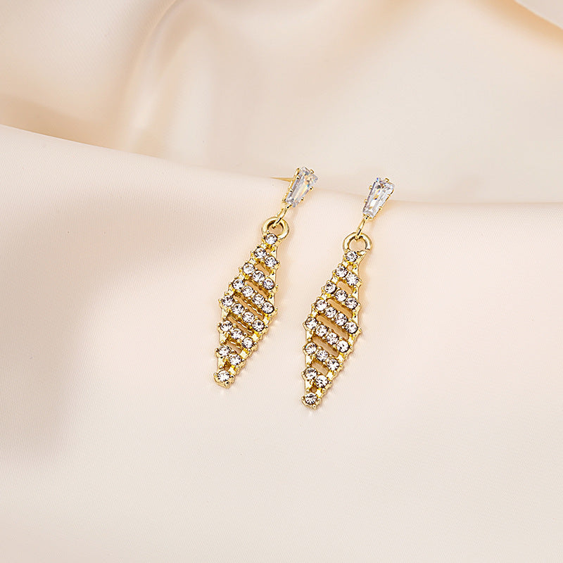 Diamond Butterfly Flower Pearl Graceful Fashionable Long Earrings