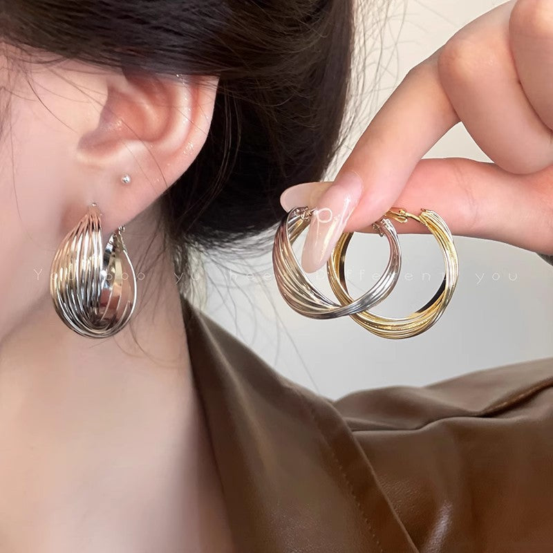 Round Female Niche Design Unique Elegant Earrings