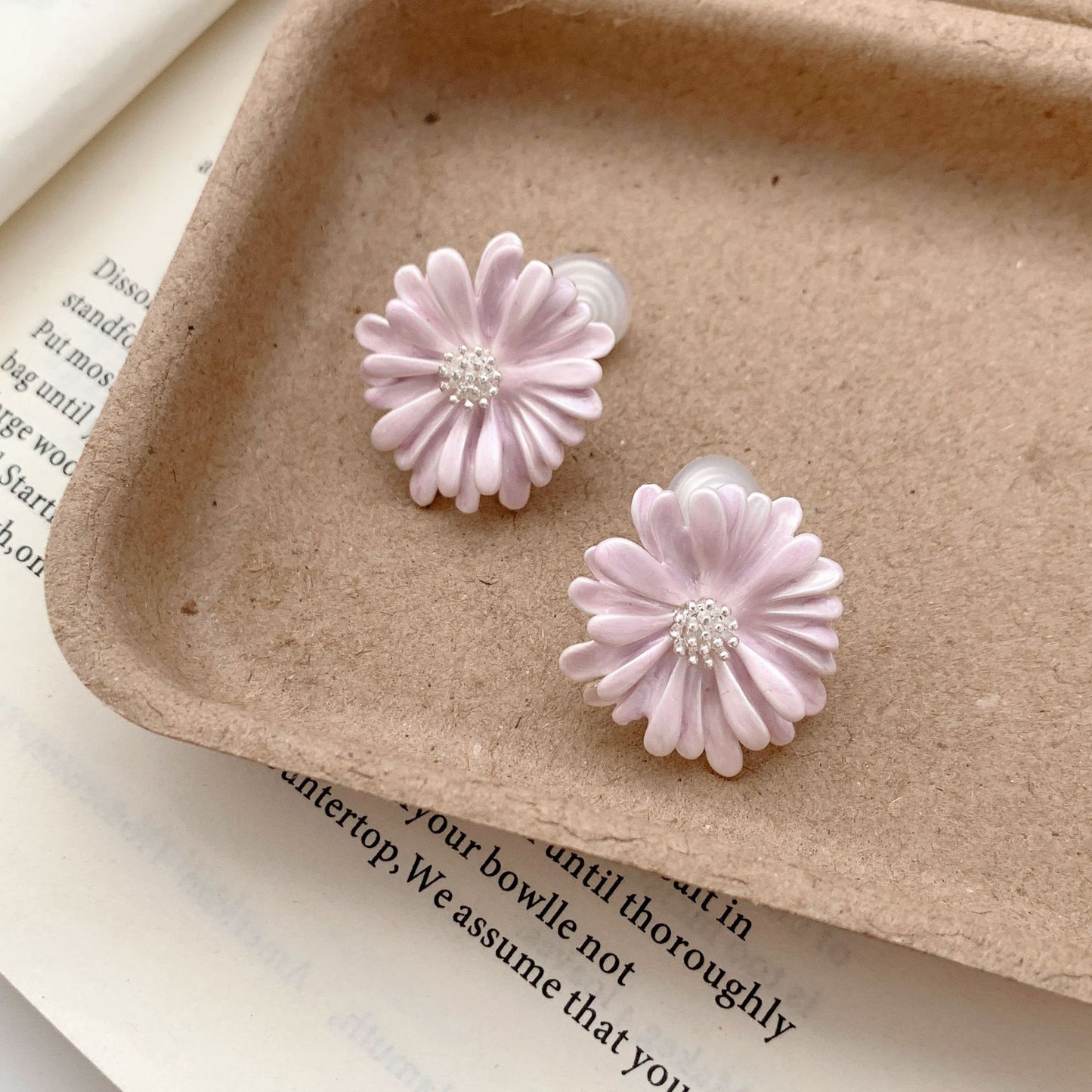 Oil Daisy Flower Female Sweet Cute Stud Earrings