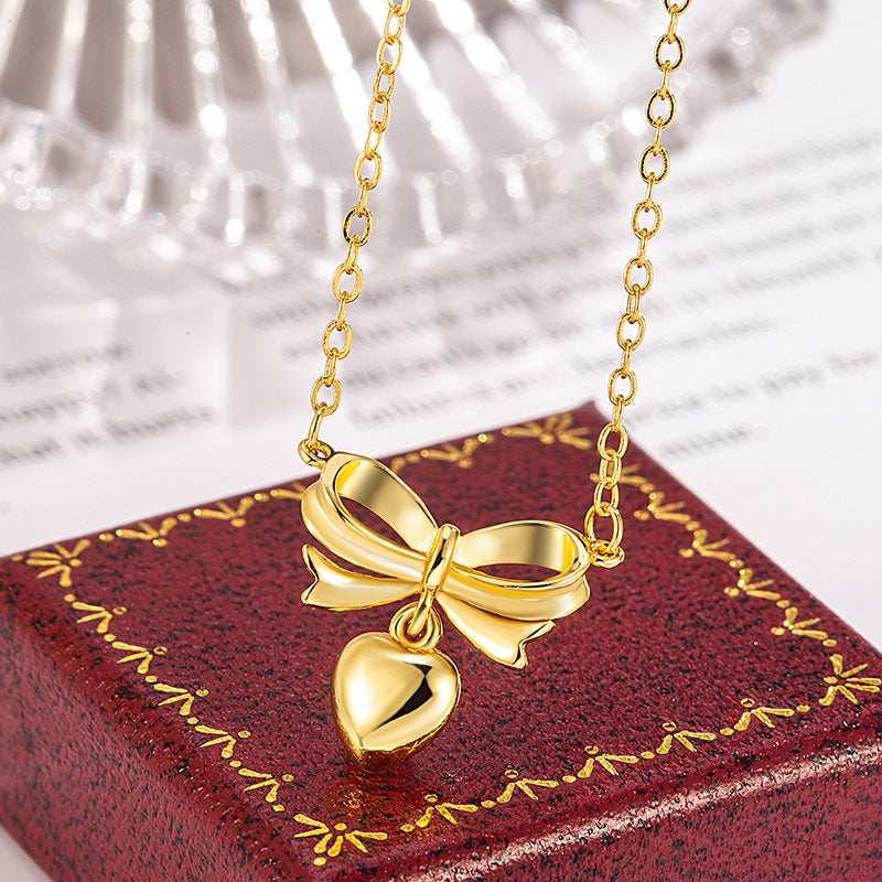 Love Female Niche Sweet Exquisite Light Luxury Heart Peach Necklaces