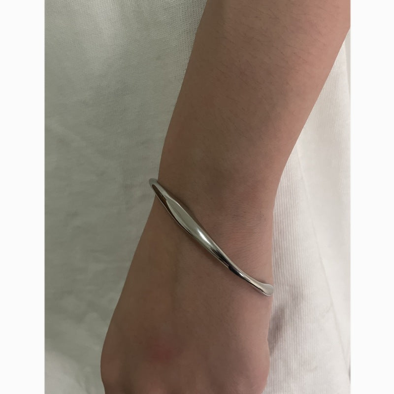 Women's Gager Titanium Steel Cold Wind Simple Stainless High Sense Commute Bracelets