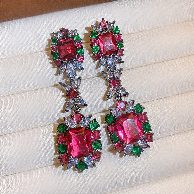 Women's Needle Inlaid Zircon Leaves Tassel Personalized Design Earrings