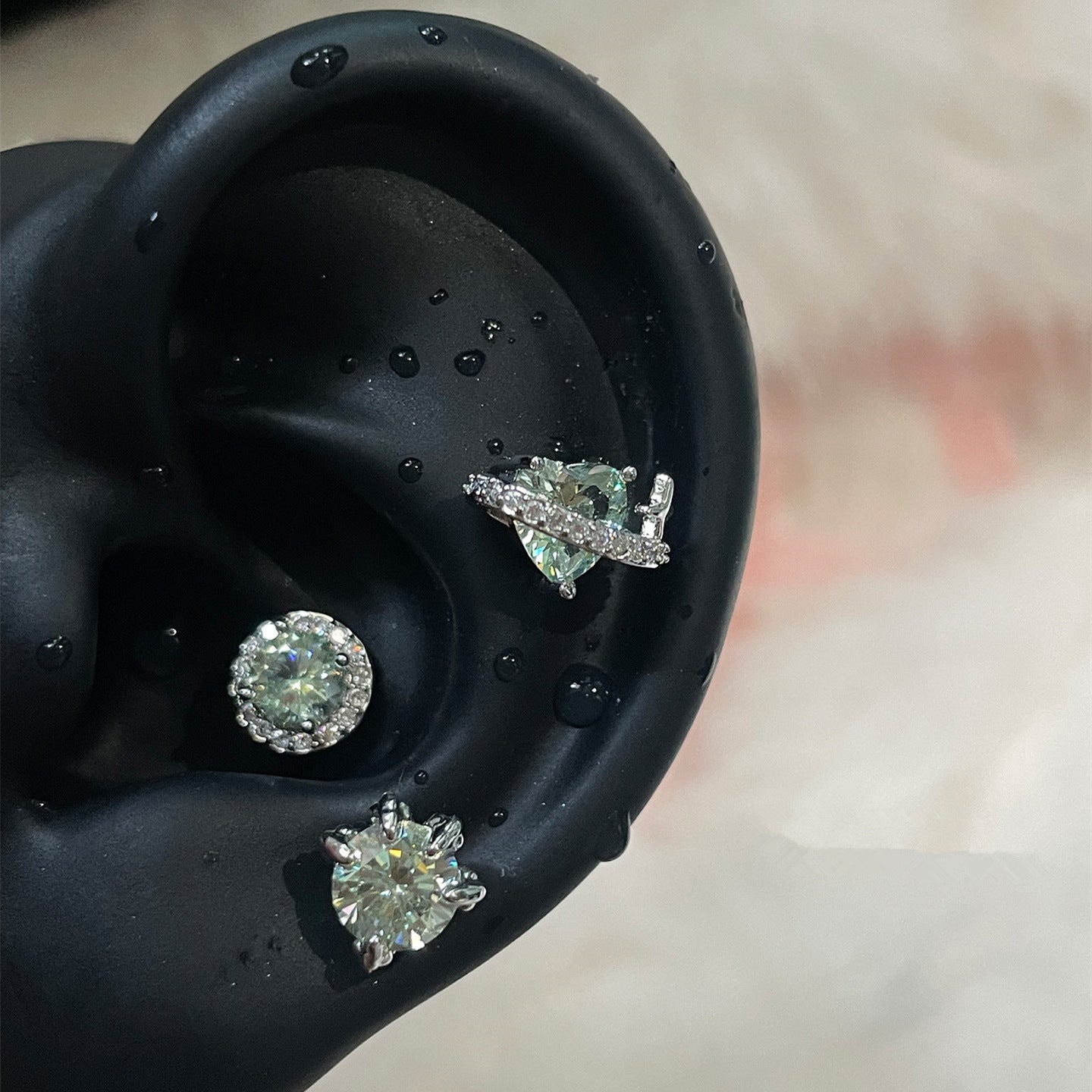 Apple Green Series Titanium Steel Flat Female Niche Stud Earrings