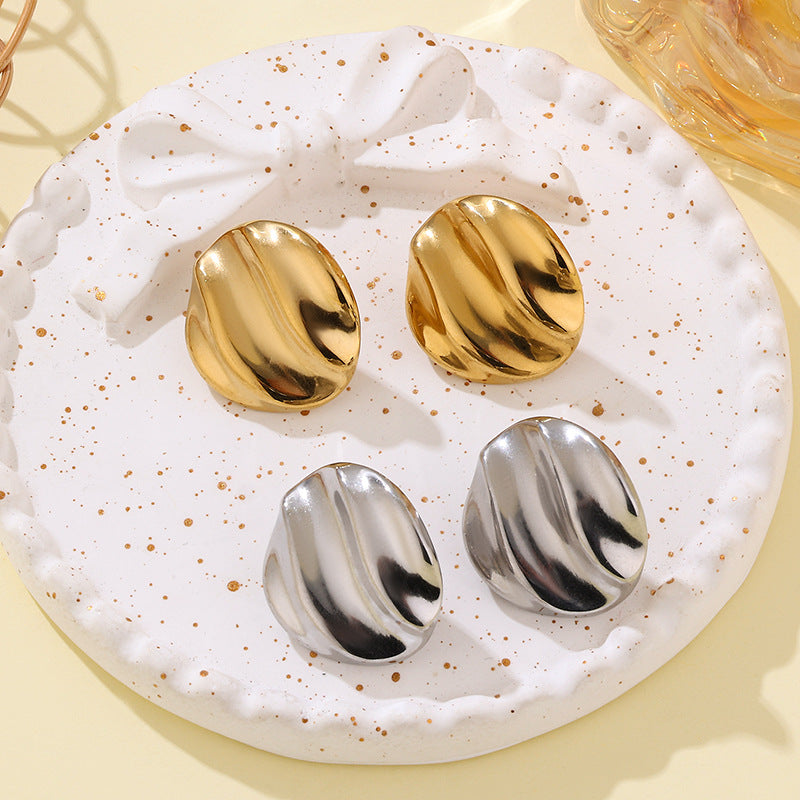 Retro Stainless Steel Pleated Wave Glossy Fashion Gold Stud Earrings