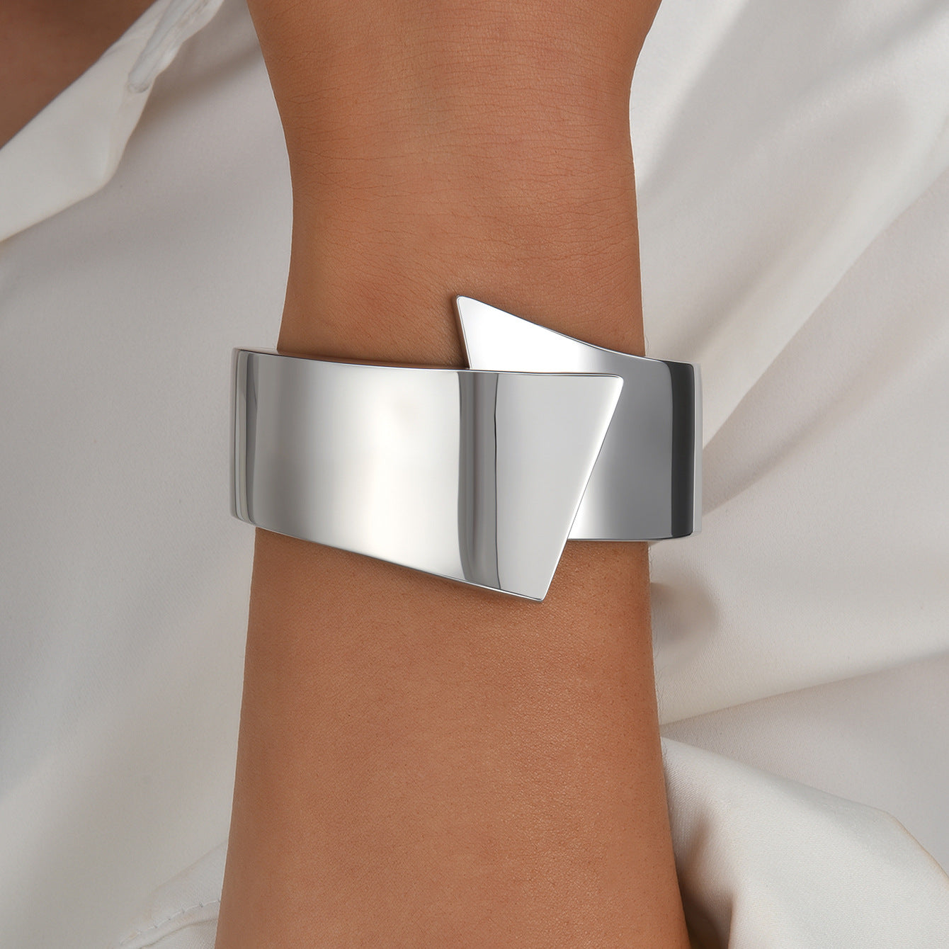Leaves Glossy Irregular With Personality Stripes Bracelets
