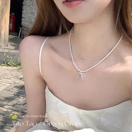 Women's Tea White Moonlight Bow Pearl Light Luxury Necklaces