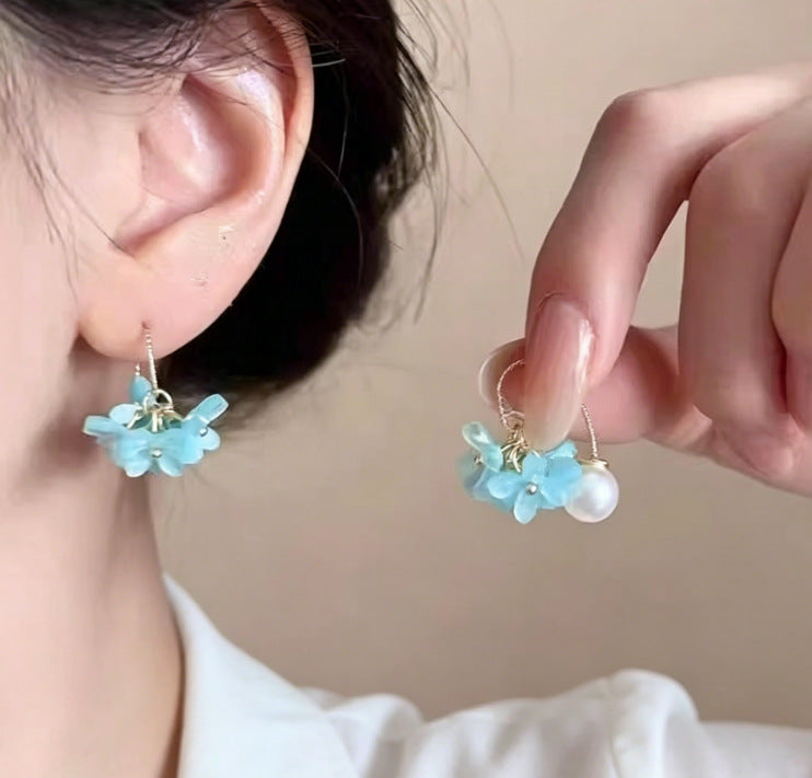 Women's Minority Design Fashionable Flower Light Luxury High-grade Temperament Earrings