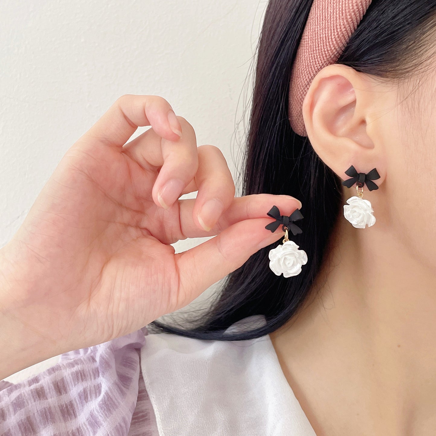 Needle Retro French Hepburn Camellia Dignified Flowers Sweet Earrings