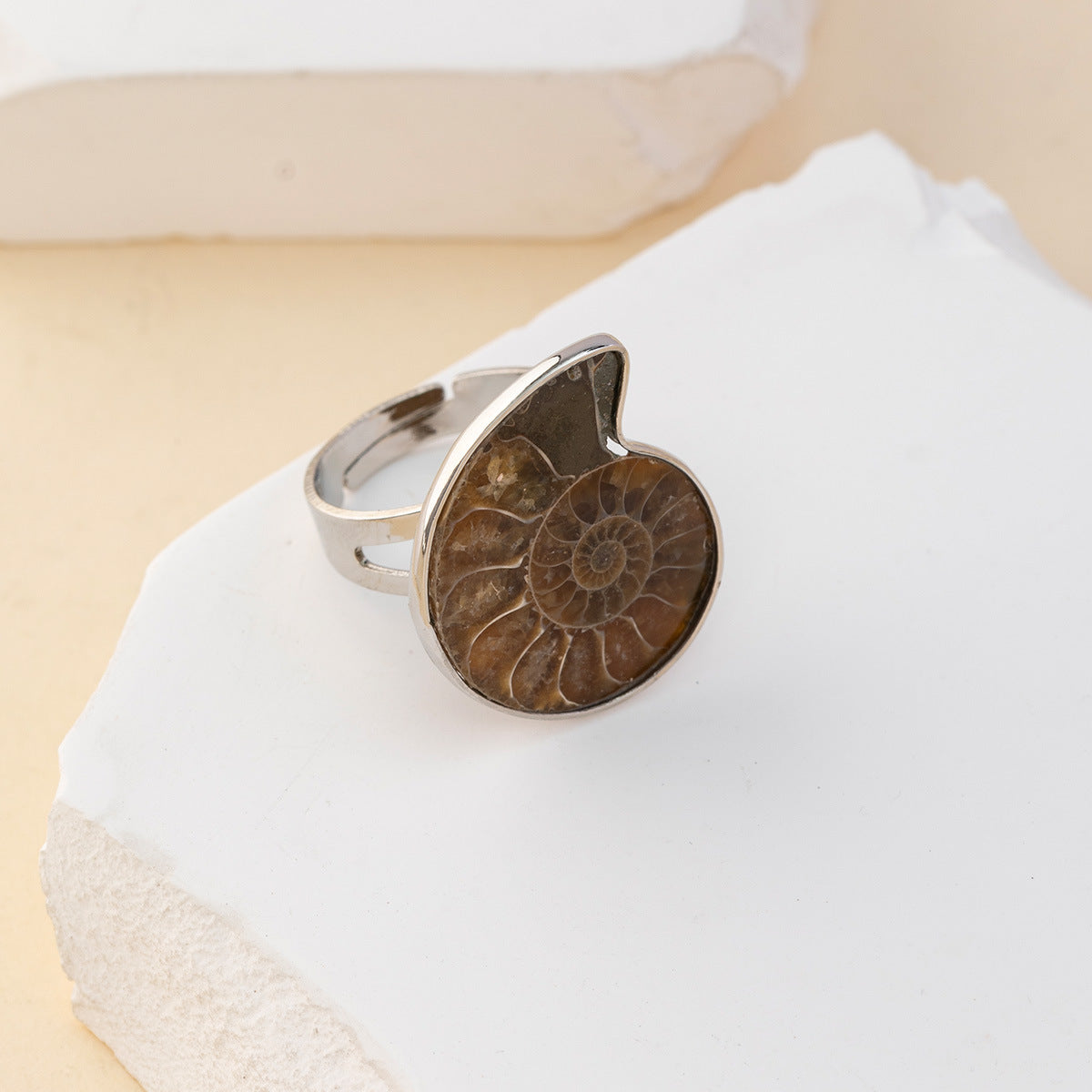 Conch Slice Copper Plated White Movable Ring