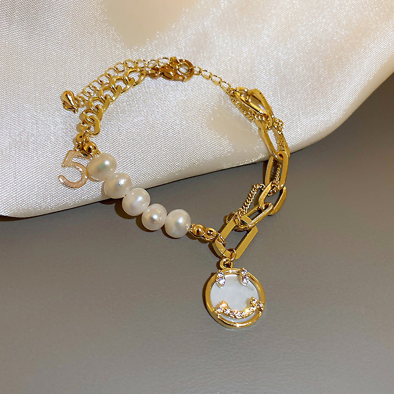 Women's Pearl Buckle French Fashion Design Retro Love Temperament Bracelets
