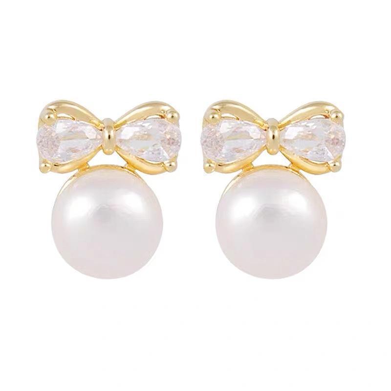 Women's Pearl Unique Design Light Luxury Zircon Earrings