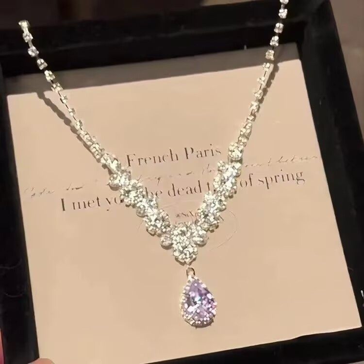 Women's Princess High-grade Light Luxury Minority Exquisite Refined Grace Pendants