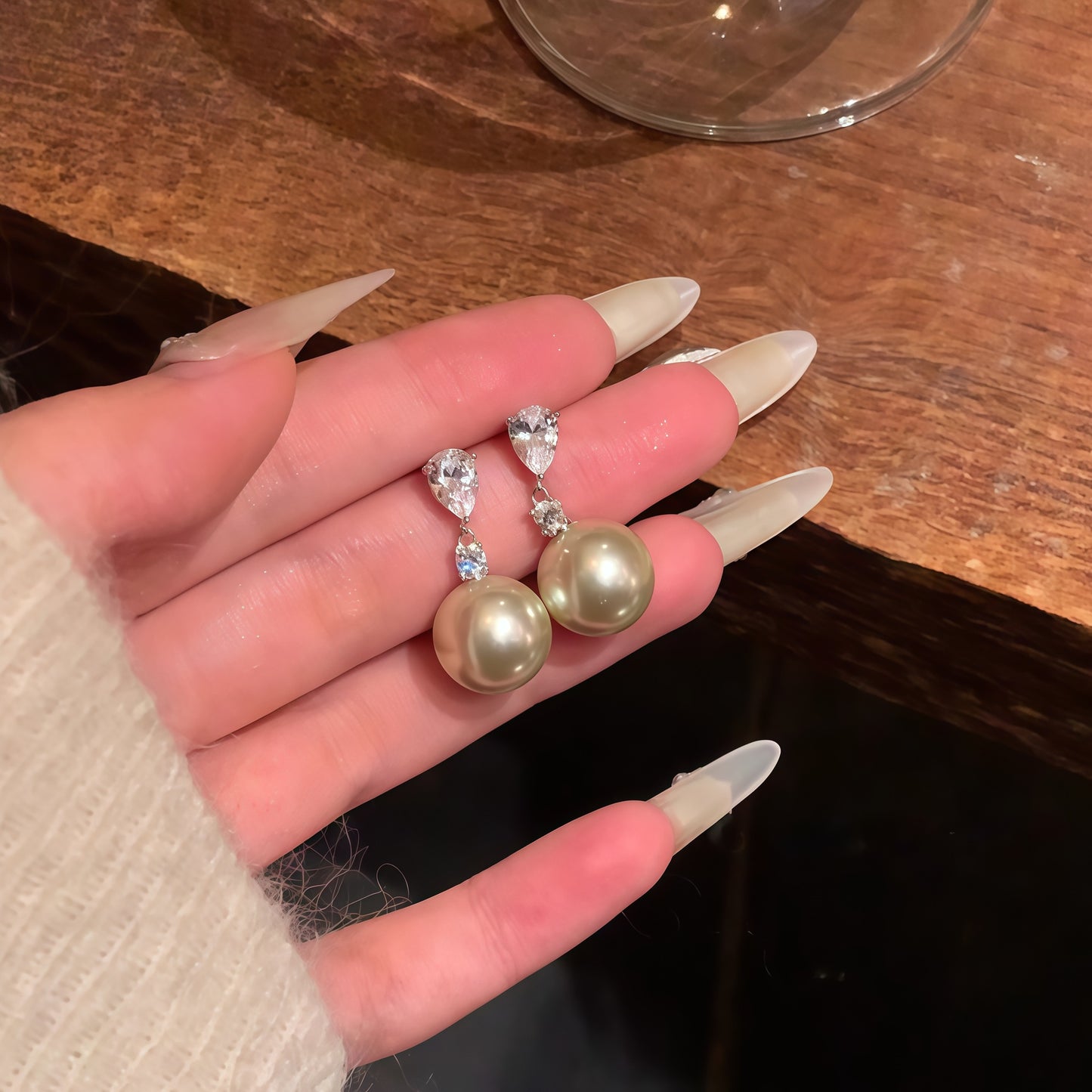 Women's Sier Needle Flower Pearl Exquisite Niche Earrings