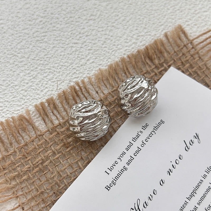 Women's Design Walnut Pattern Metal Light Luxury High-grade Fashion Stud Earrings
