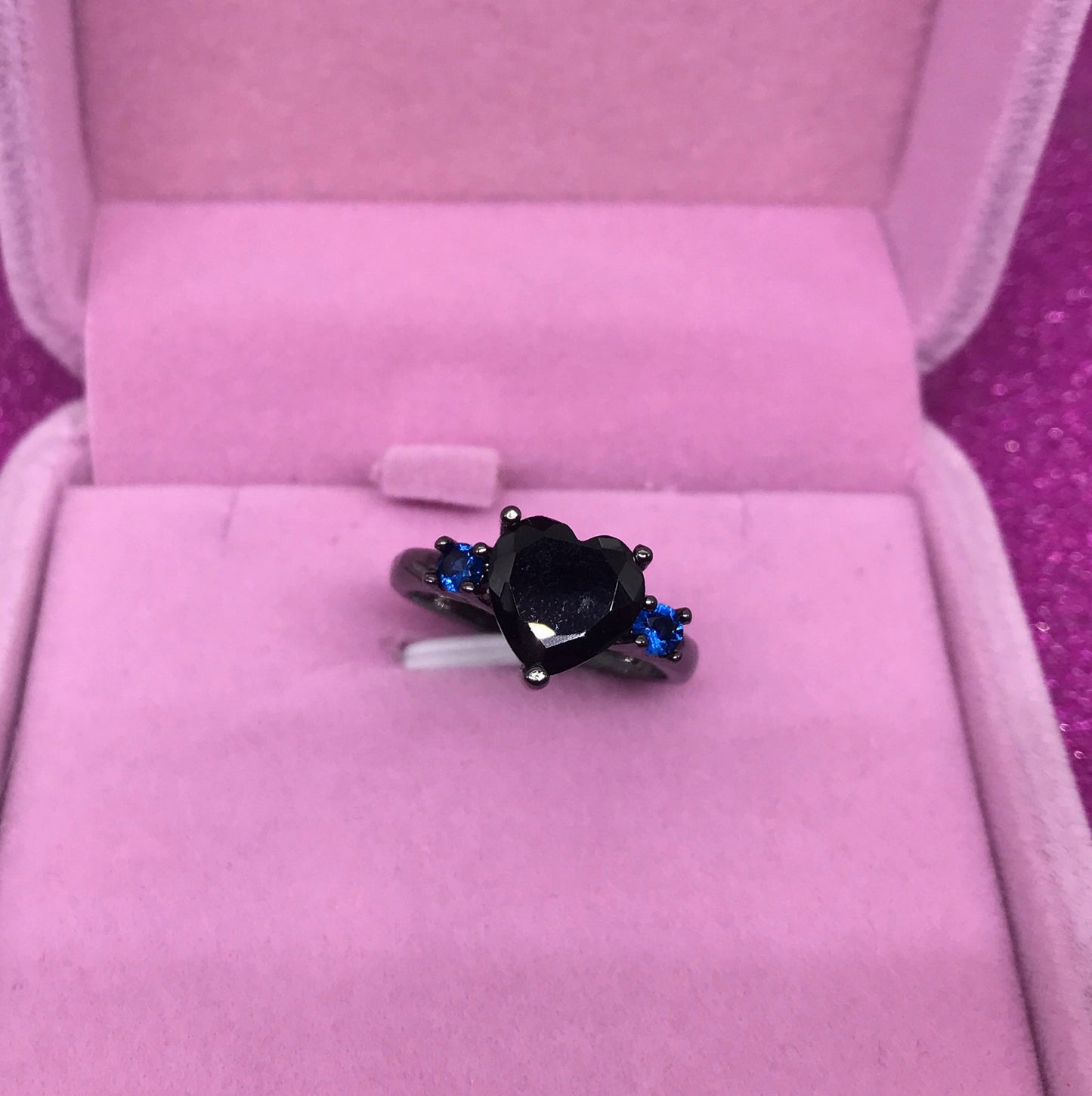 Electroplated Black Love Heart-shaped Fashion Personalized Style Zircon With Rings