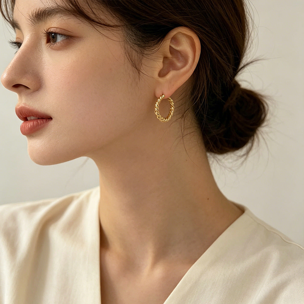 Simple Geometric Ellipse Clip Vintage Light Luxury High-grade Niche Ear Buckle