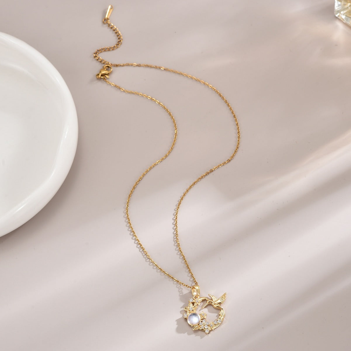 Women's Hummingbird Flower Light Luxury Temperament Gorgeous Necklaces