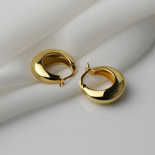 Women's Summer Light Luxury High-grade Simple Ear Earrings