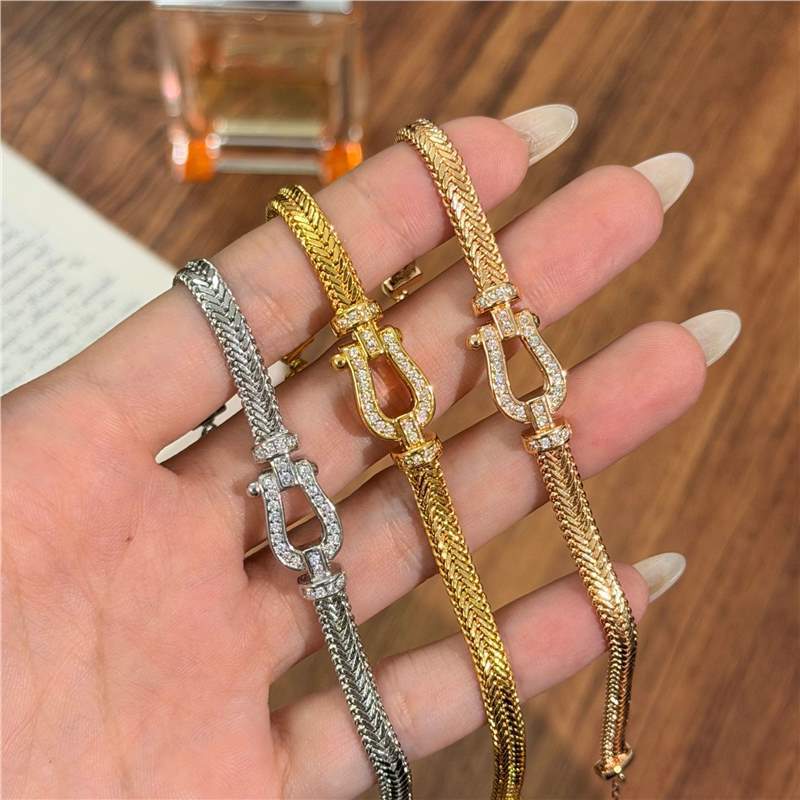 Vachette Clasp Affordable Luxury Fashion High-grade Design Sense Over Bracelet