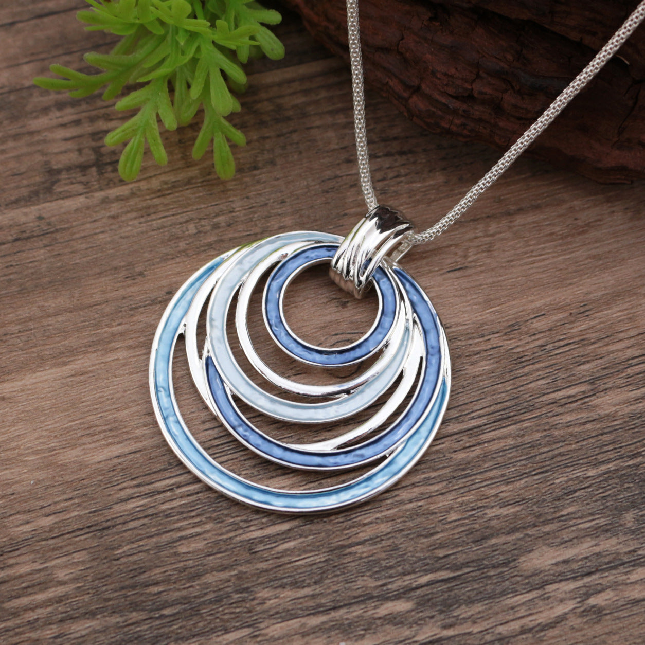 Women's Colorful Painting Oil Round Hollow Geometric Line Personalized Necklaces