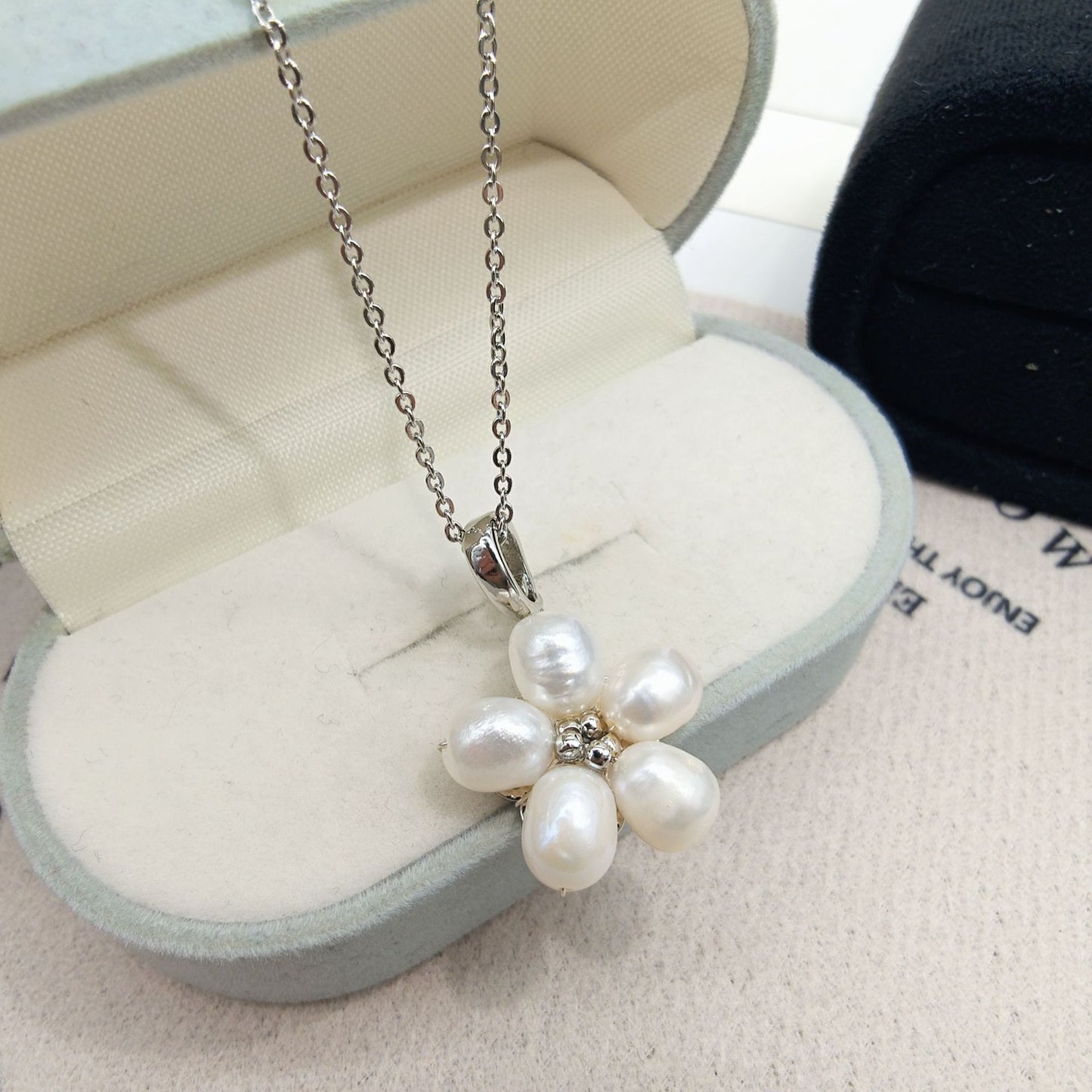 Baroque Pearl Five Petal Flower Retro Style Elegant Earrings
