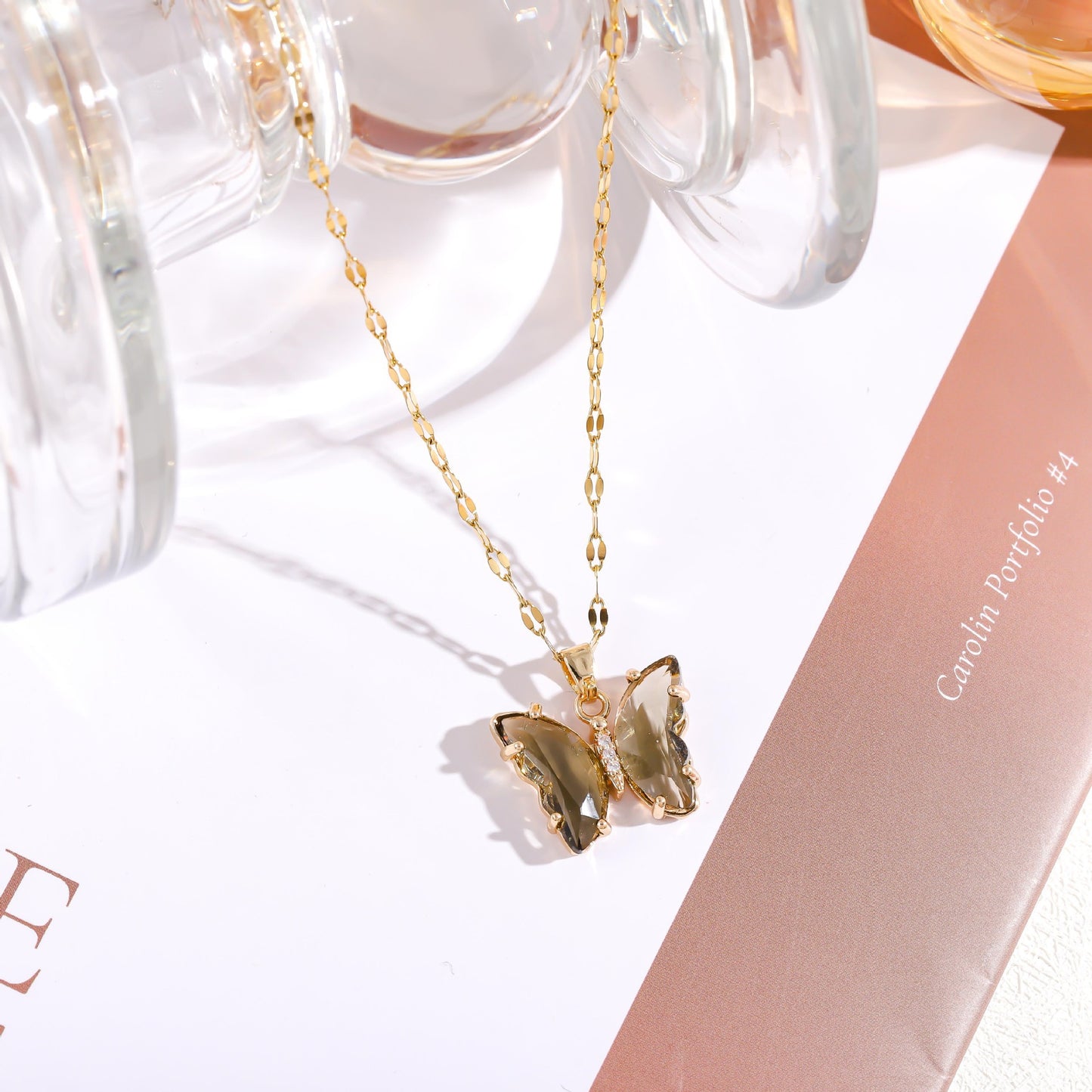 Women's Rhinestone Butterfly Short Light Luxury Crystal Necklace