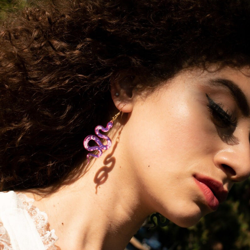 Pink Snake Medieval Modern Style Or Earrings