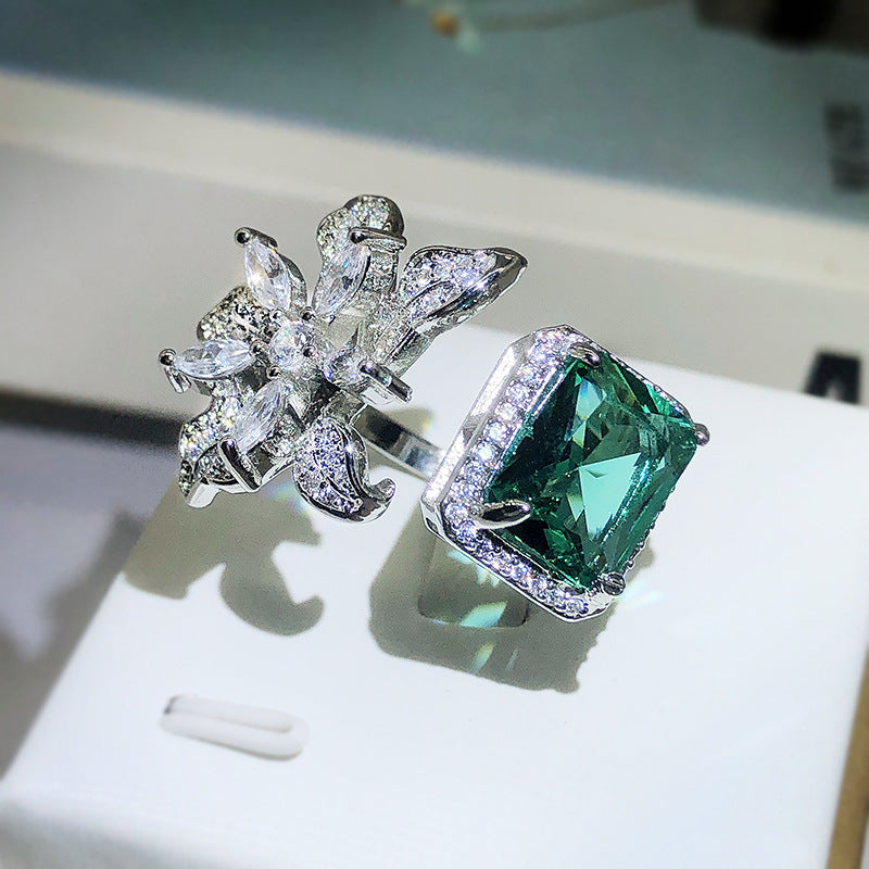 Women's Exquisite Square Full Diamond Inlaid Green Zircon Ring