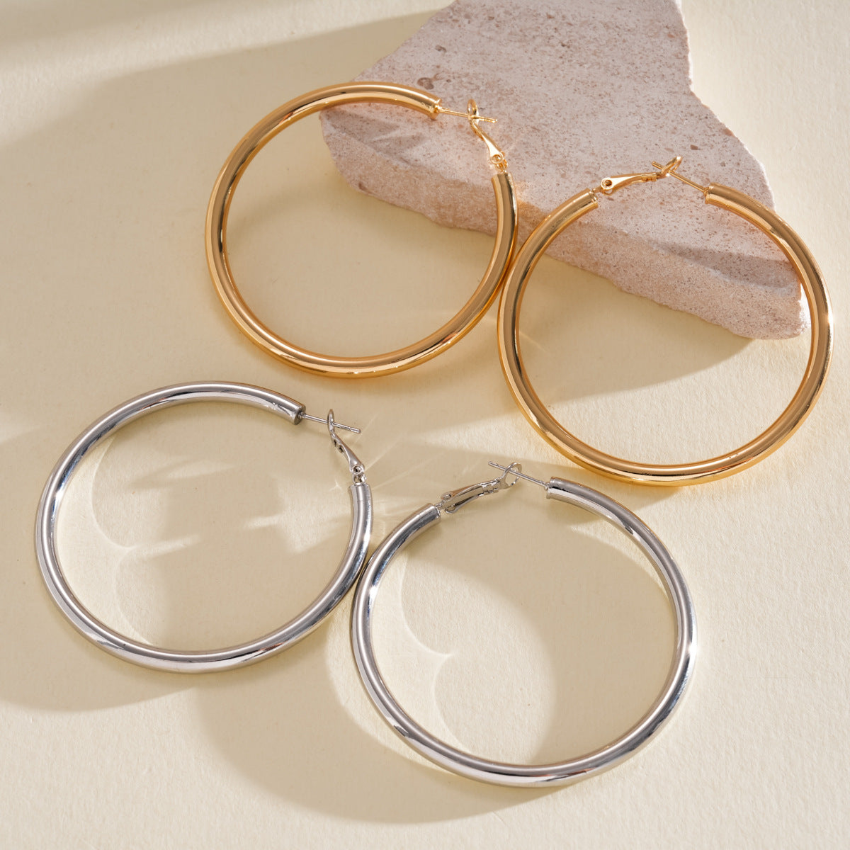 Metallic Round Sier Pin Ear Simple Earrings