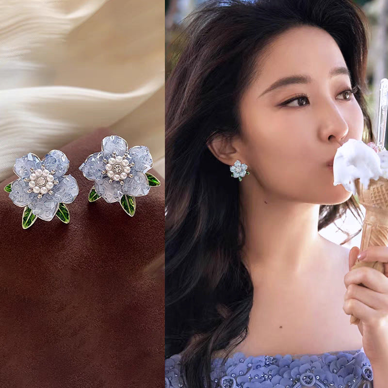 Fresh Stylish Super Shiny Crystal Gardenia Earrings
