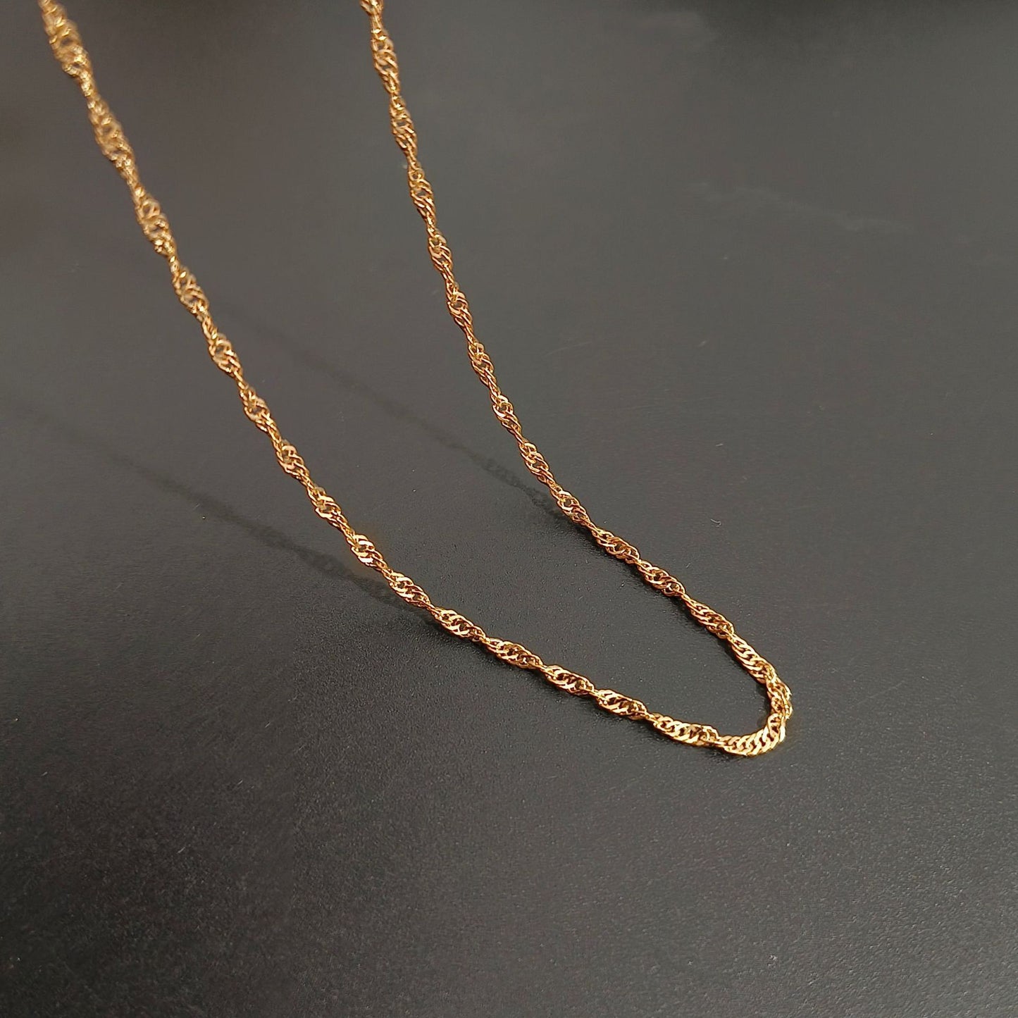Women's High-grade Water Wave Chain Clavicle Fashion Simple Metal Choker Necklaces