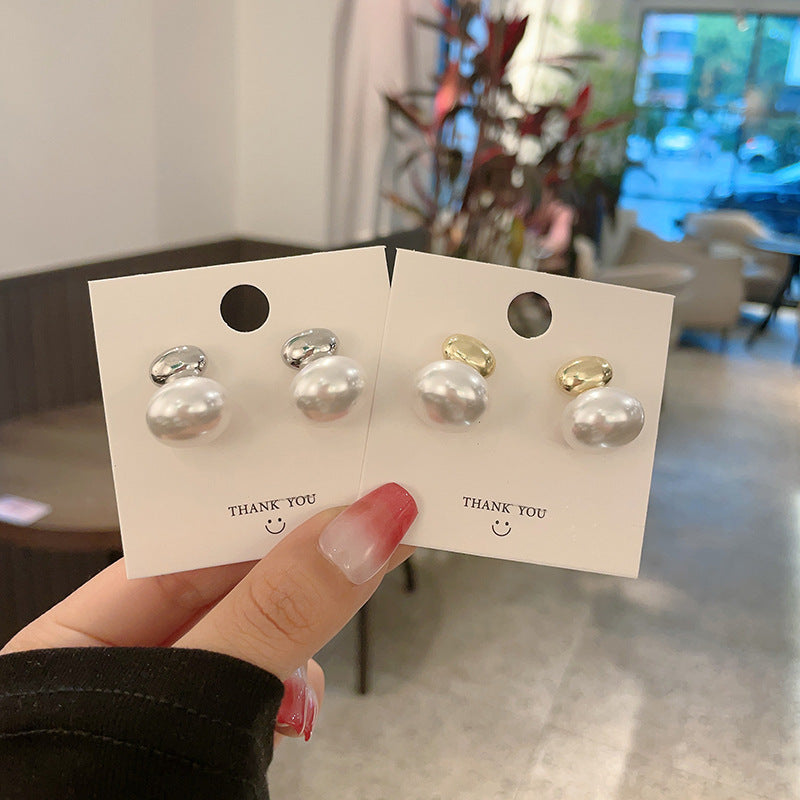 Women's Sier Needle French Style Retro Design Oval Shell Pearl Stud Earrings