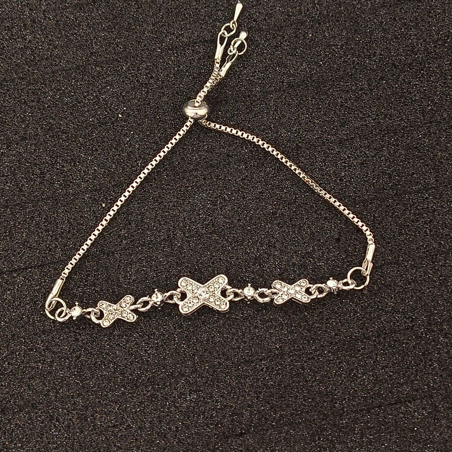 Beautiful Light Luxury High-grade Full Diamond Flash Trendy Temperamental Minority Bracelets